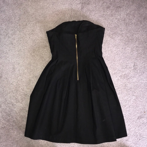 Beautiful strapless black dress! - Picture 3 of 3
